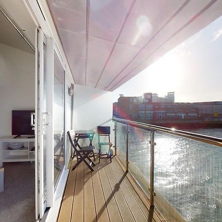 Aparthotel Crabbers' Wharf Portland Exterior foto
