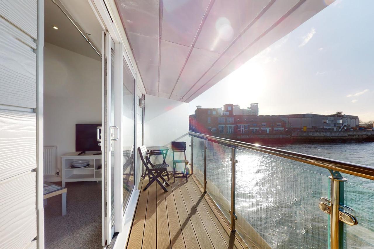 Aparthotel Crabbers' Wharf Portland Exterior foto