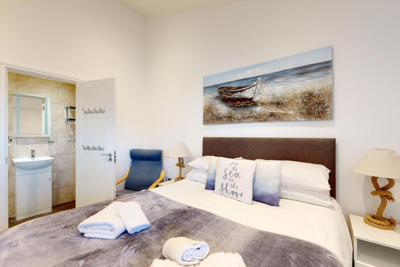 Aparthotel Crabbers' Wharf Portland Exterior foto