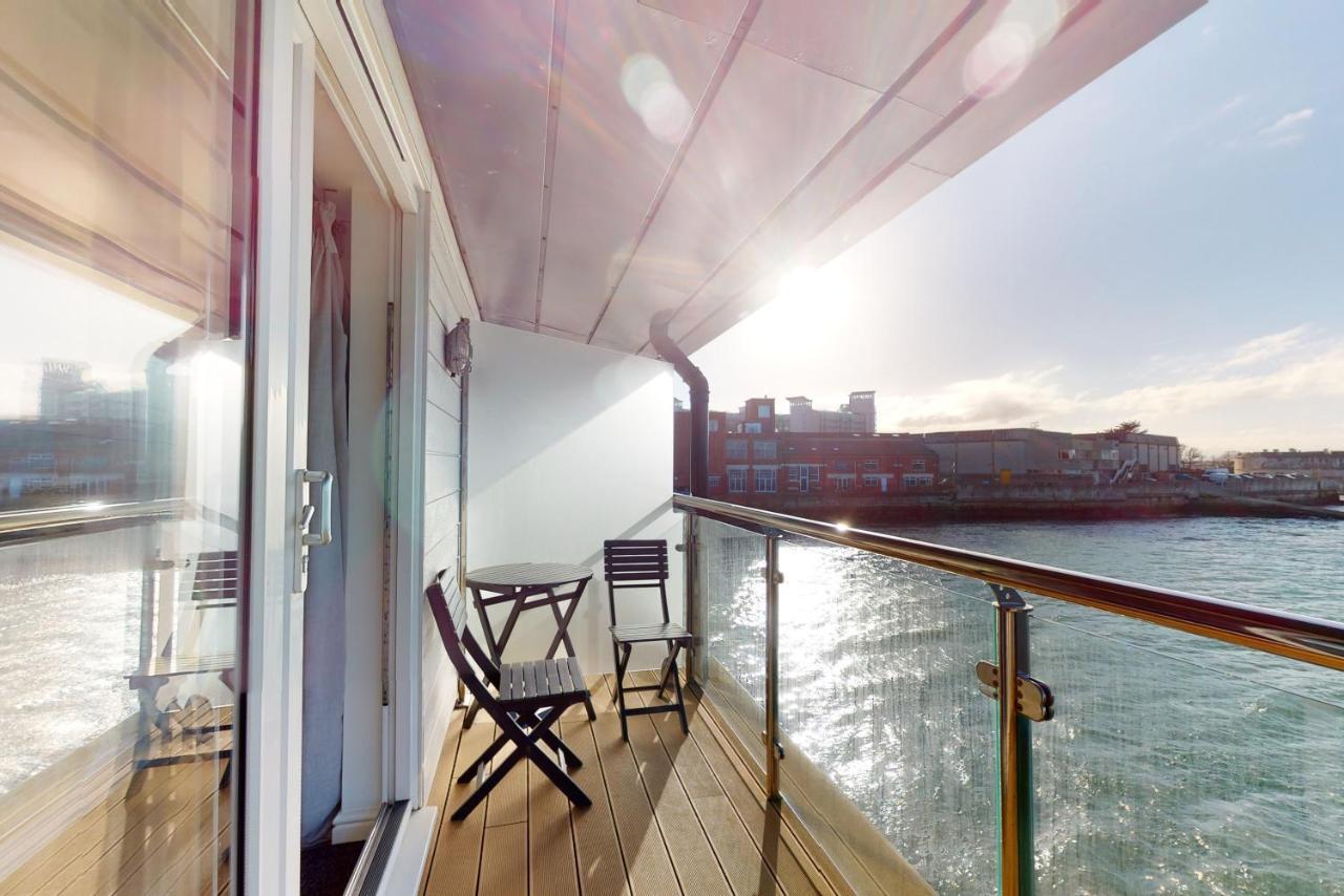 Aparthotel Crabbers' Wharf Portland Exterior foto