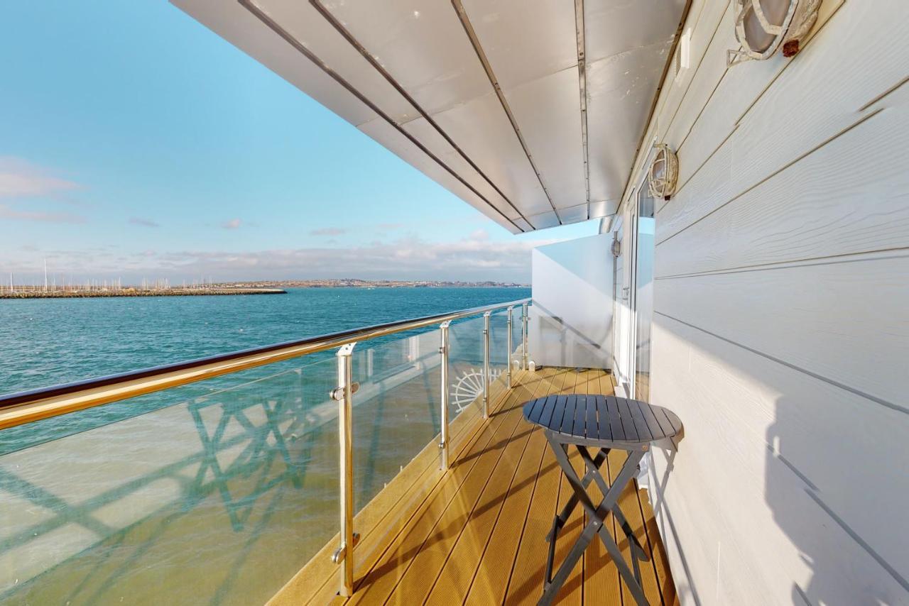 Aparthotel Crabbers' Wharf Portland Exterior foto